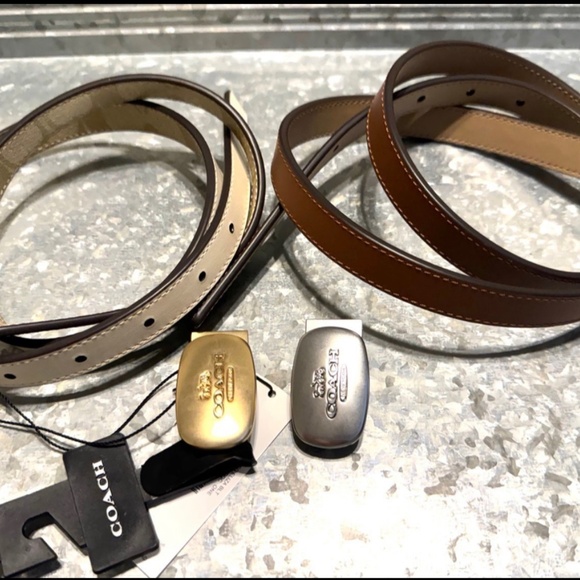 Authentic New Coach Belts w Interchangeable Buckles - Picture 12 of 12
